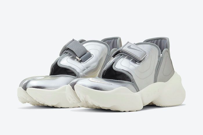 NIKE AQUARIFT PREMIUM ベージュ　25cm Nike Air Aqua Rift Split Toe Sail White Sandal Shoes Women