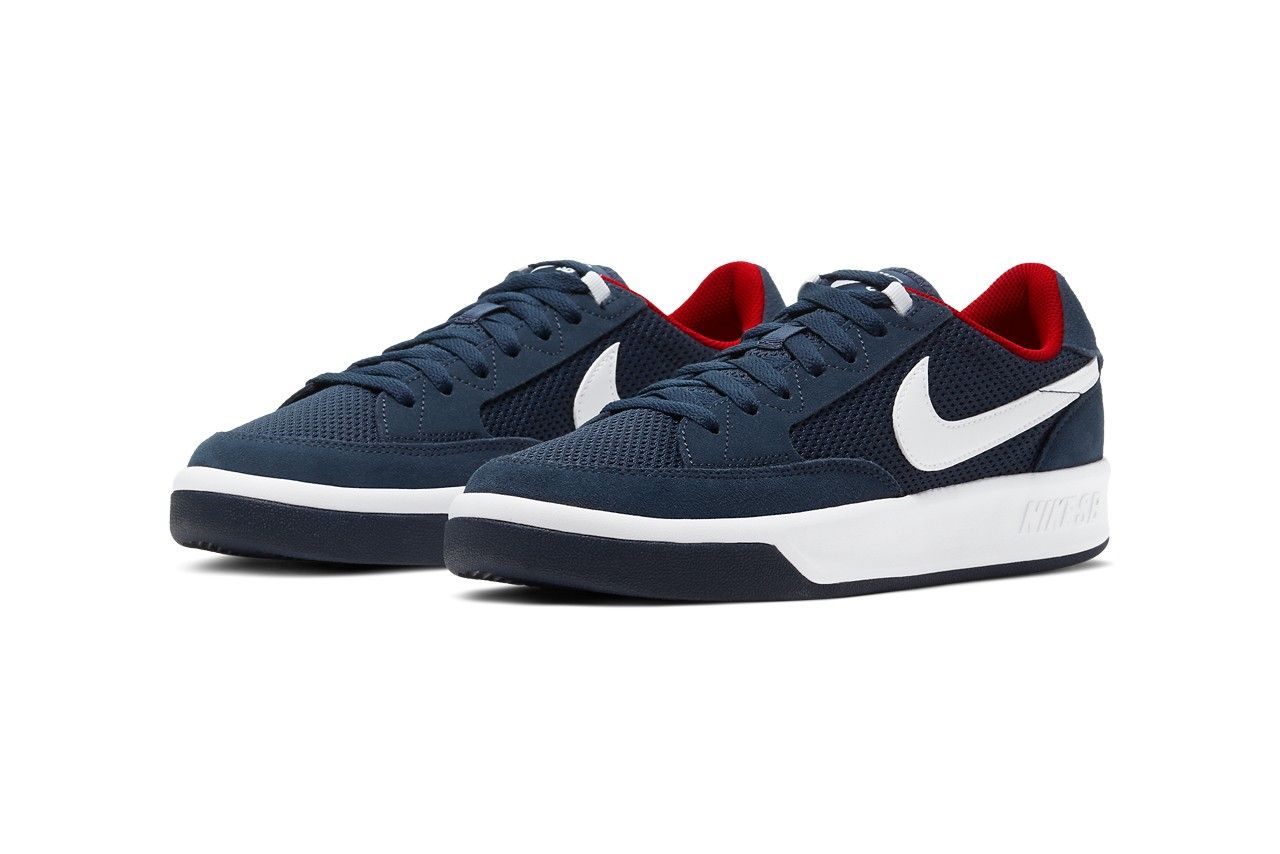 nike sb adversary photo blue