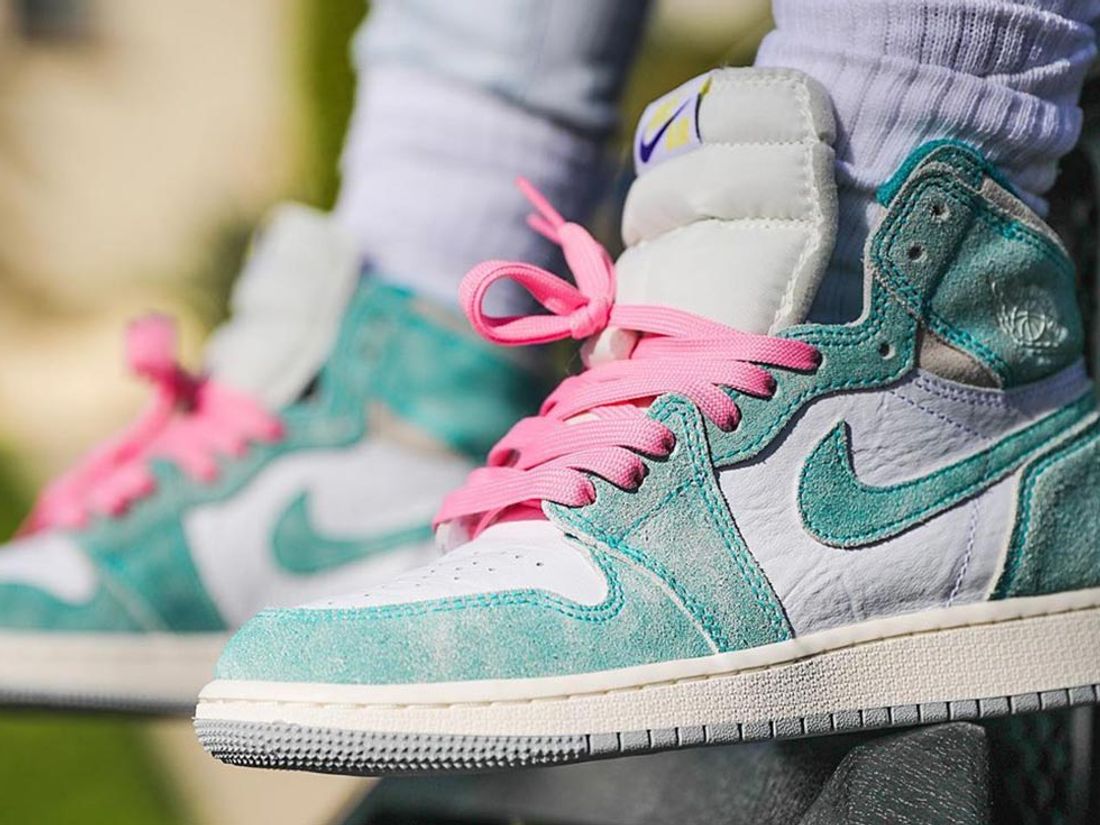 liberal fordrejer plyndringer Here's How People are Styling the Air Jordan 1 'Turbo Green' - Sneaker  Freaker
