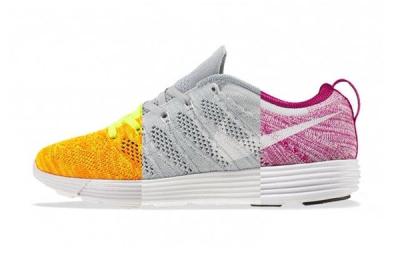 Nike Wmns Flyknit Trainer February Releases Thumb