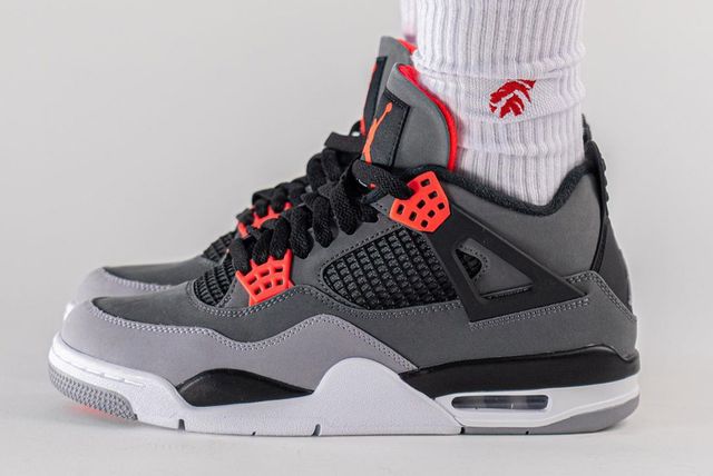 sneakernews jordan 4