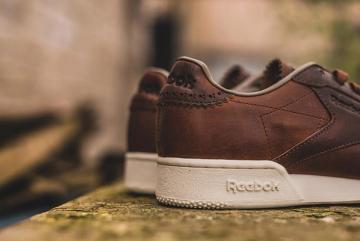 reebok club c horween