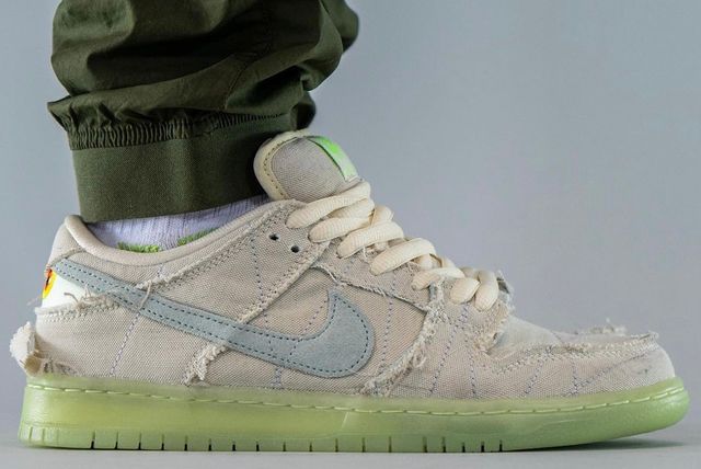 Best Look Yet: The Nike SB Dunk Low ‘Mummy’ is Wrapped in Glow ...