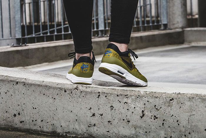 Nike Air Max 1 Ultra Flyknit Wmns Olive 12
