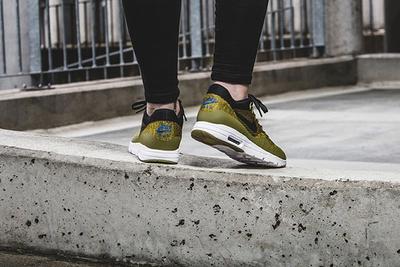 Nike Air Max 1 Ultra Flyknit Wmns Olive 12