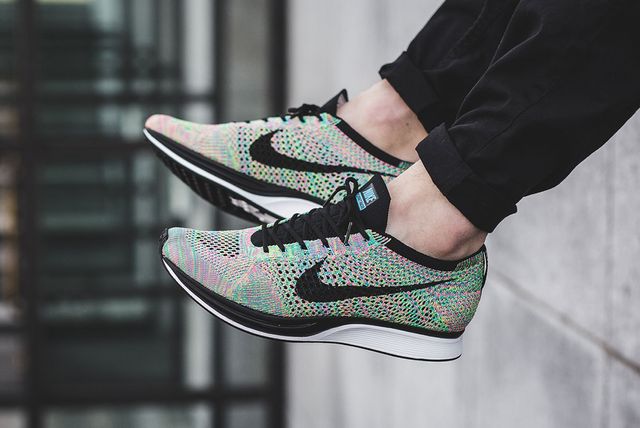 flyknit racer size 4