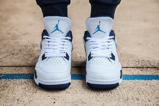 Jordan 4 columbia on feet best sale