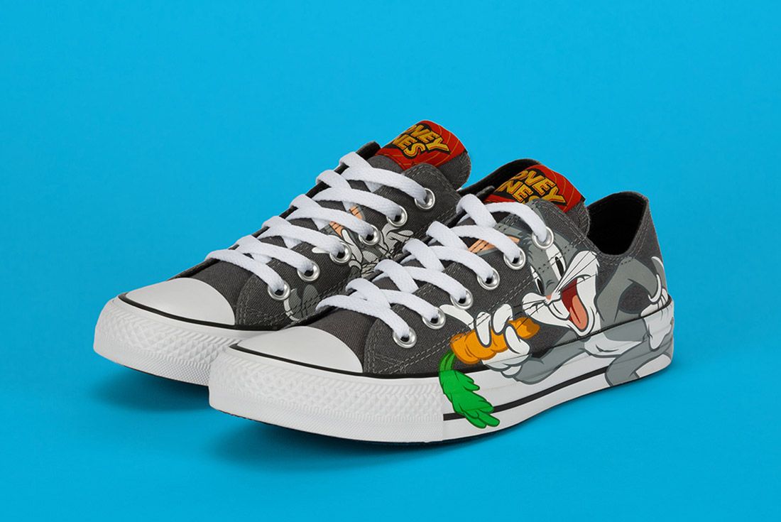 converse looney tunes shoes