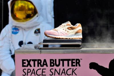 Eb X Saucony Shadow Master Space Snack 4