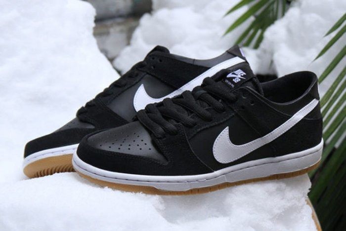 nike sb black gum bottom