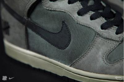 Undefeated Nike Bringbackpack Dunk Midfoot Detail 1