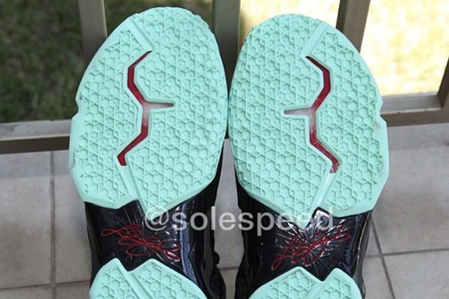 Nike Lebron Xi First Look Sole Detail