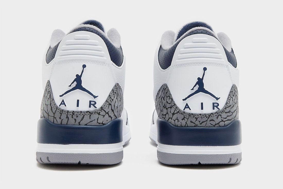 jordan 3 midnight navy footlocker