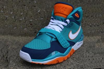Nike Air Trainer Sc Ii Qs Nfl Miami Dolphins Front Quarter 1