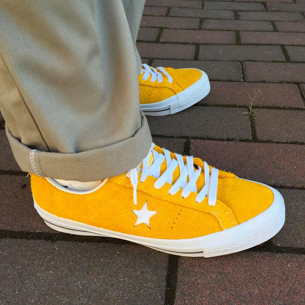 yellow one star converse
