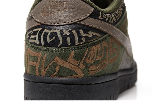 Nike Dunk Low Doernbecher Lance Dillon Heel