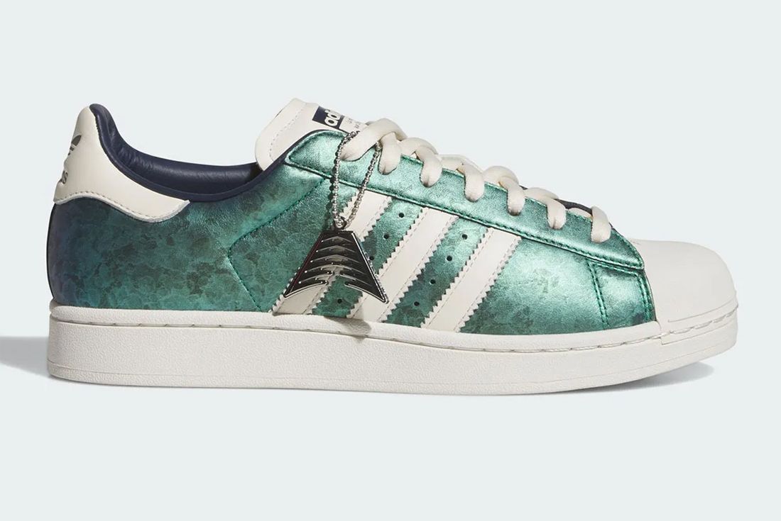 adidas gazelle silver green womens Superstar ADV – Premier