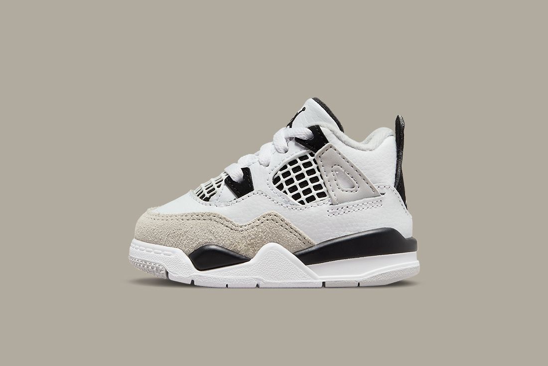 Release Date! Air Jordan 4 'Military Black' In Family Sizing - Sneaker