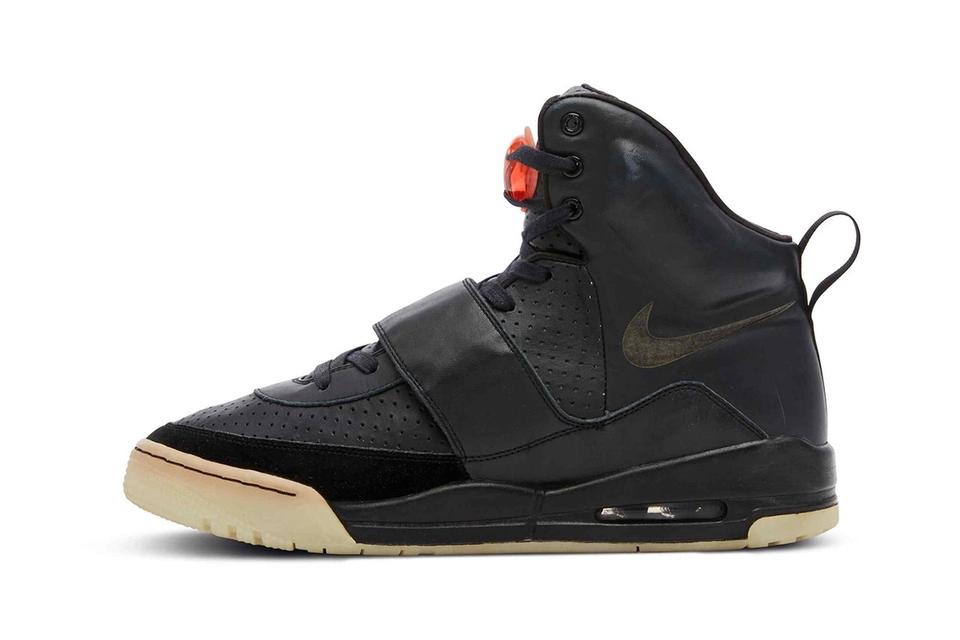 Kanye West’s ‘Grammy-Worn’ Nike Air Yeezy 1 Prototype Sells For $1.8 ...