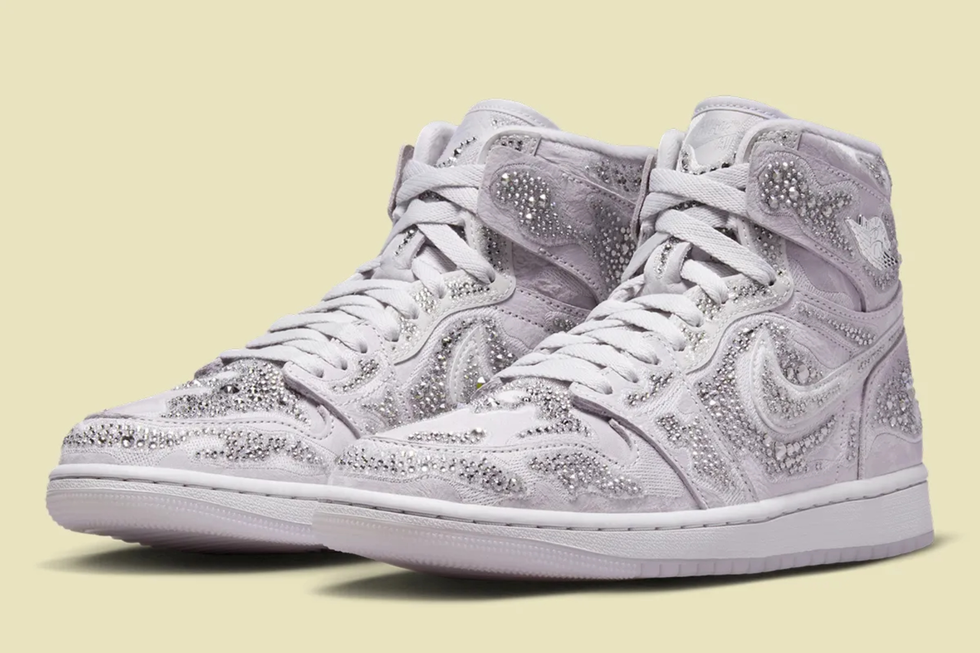 What a Gem! The Air Jordan 1 High OG Gets Crystallised - Releases