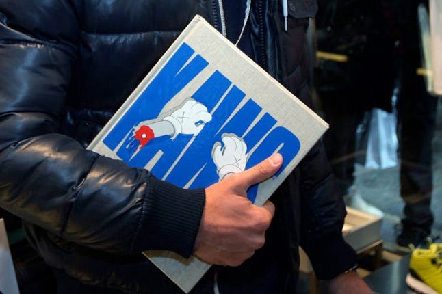Kaws Book Signing Colette 6 1