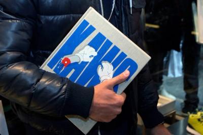 Kaws Book Signing Colette 6 1