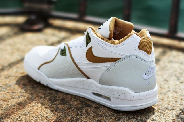 Nike air flight 89 white sale gold