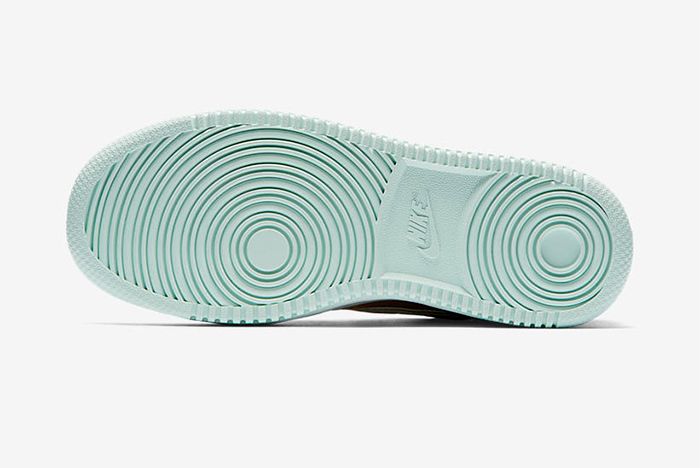 Ao2868 200 B Prem Sneaker Freaker
