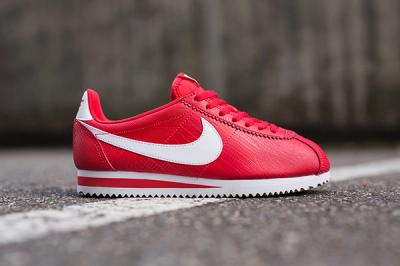Nike Wmns Cortez Red