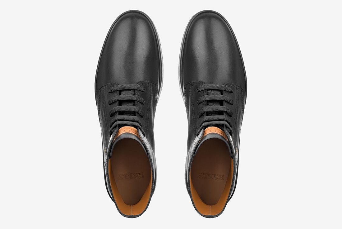 Bally Black 8
