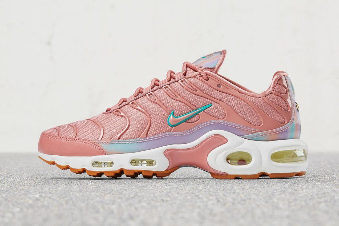 air max tn ultra holographic