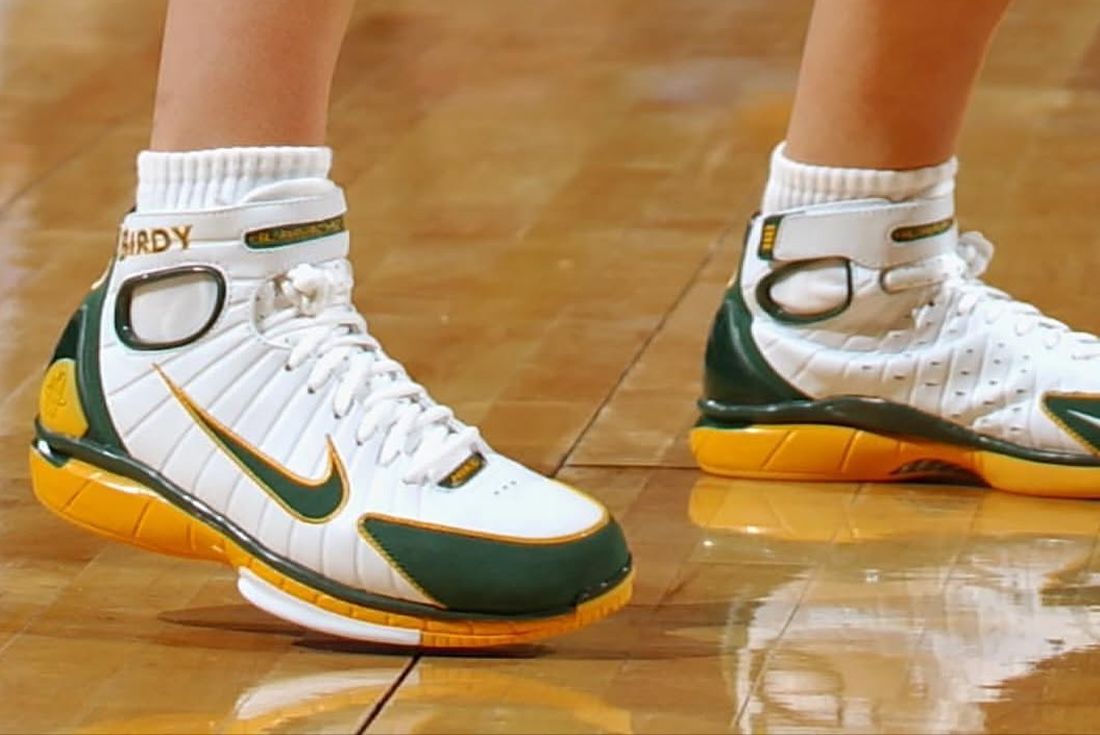 Sue Bird's Nike Air Zoom Huarache 2K4 PE Takes Flight in 2026 - Releases