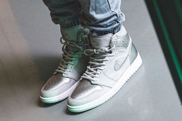 jordan 1 neutral grey on feet