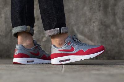 Nike Air Max 1 Ultra Moire Metallic Cool Grey Gym Red 3