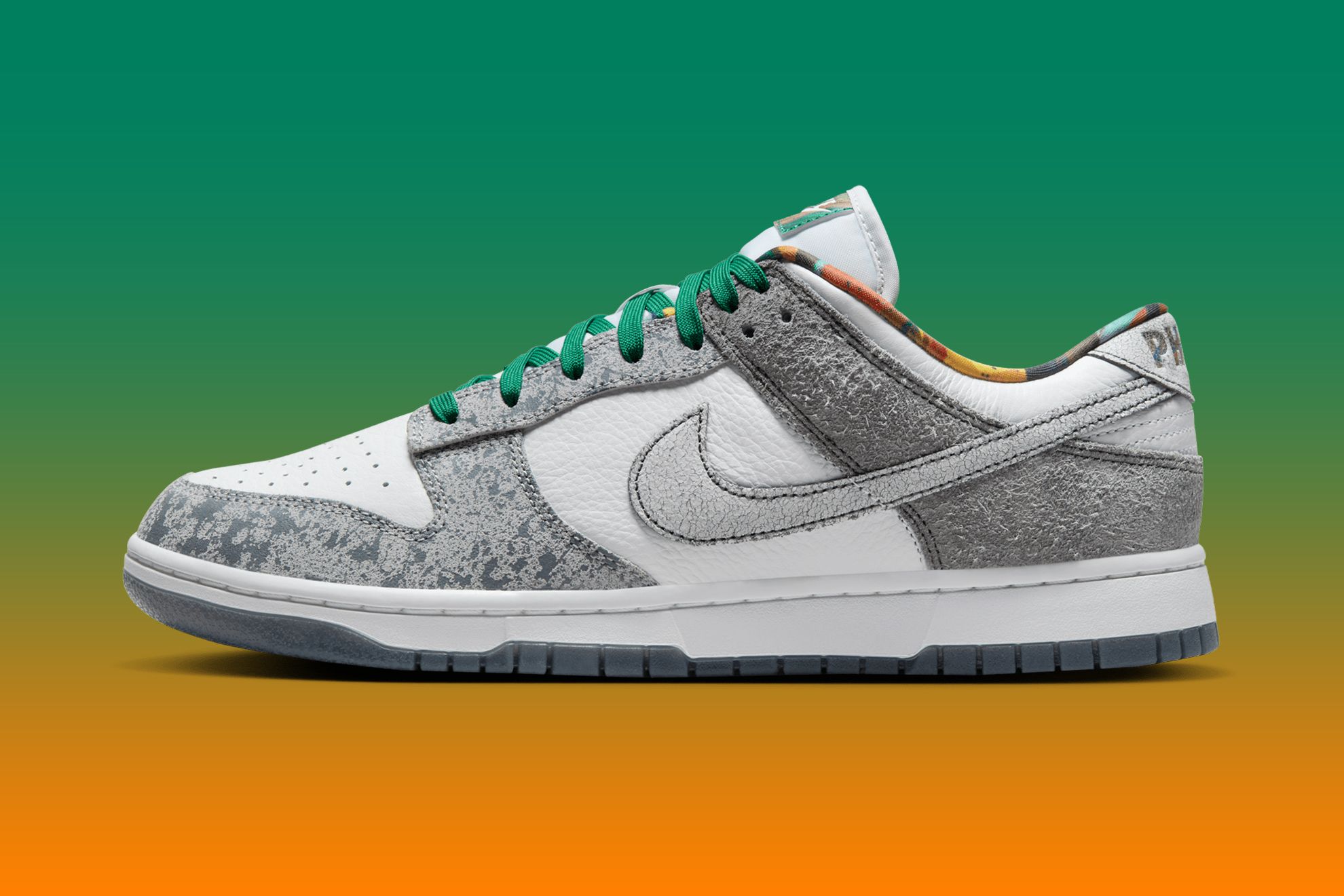 Nike Link with Philadelphia Phillies for Dunk Low 'Philly' - Releases