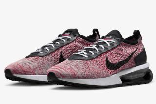 nike flyknit racer red black white