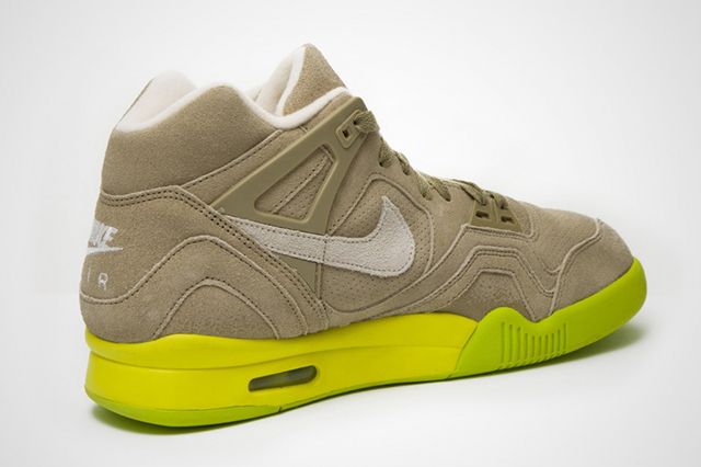 Air Tech Challenge Ii Suede Bamboo 1