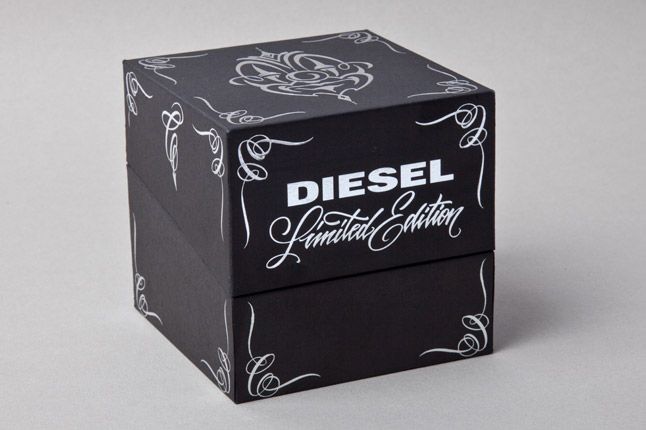 Diesel Mr Cartoon Watch Box 1