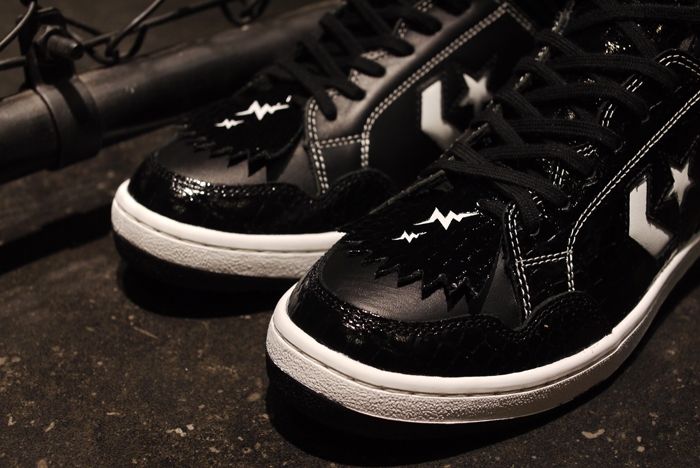 Whiz Limited X mita Sneakers X Converse Weapon Hi - Sneaker Freaker