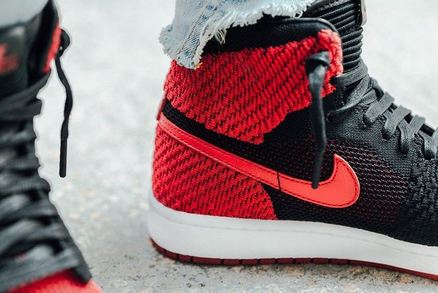 jordan 1 flyknit bred on feet