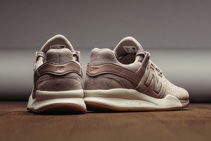 Consumir gancho parcialidad New Balance's 247 Gets Luxe 'Marron' Leather - Sneaker Freaker