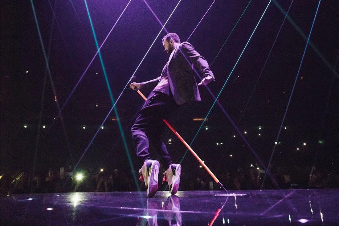 Justin Timerlake Air Jordan 3 Tinkers Onstage