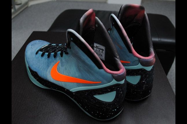 Nike Hyperdunk 2011 Galaxy Releases