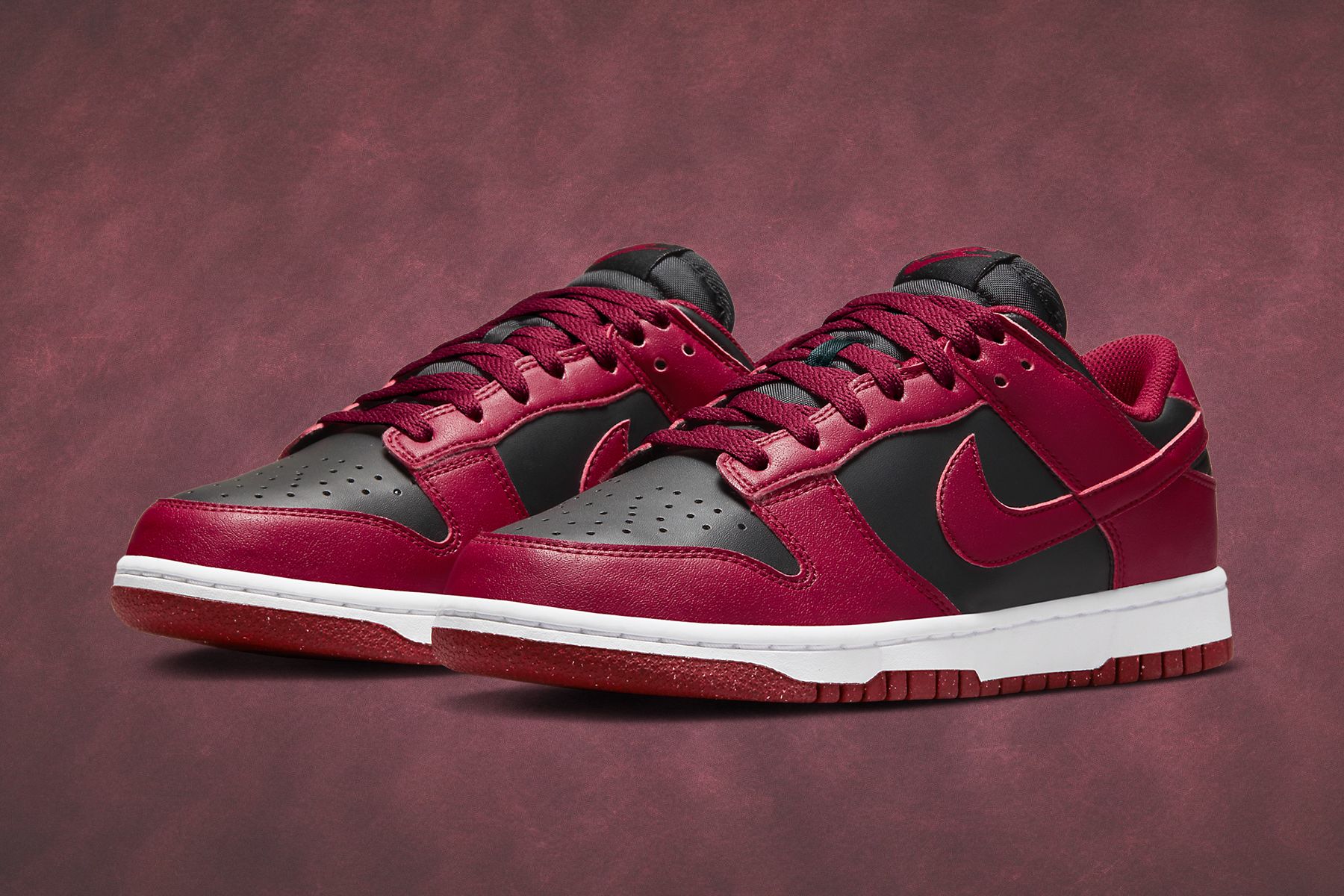 Nike Dunk Low Next Nature Red/Black