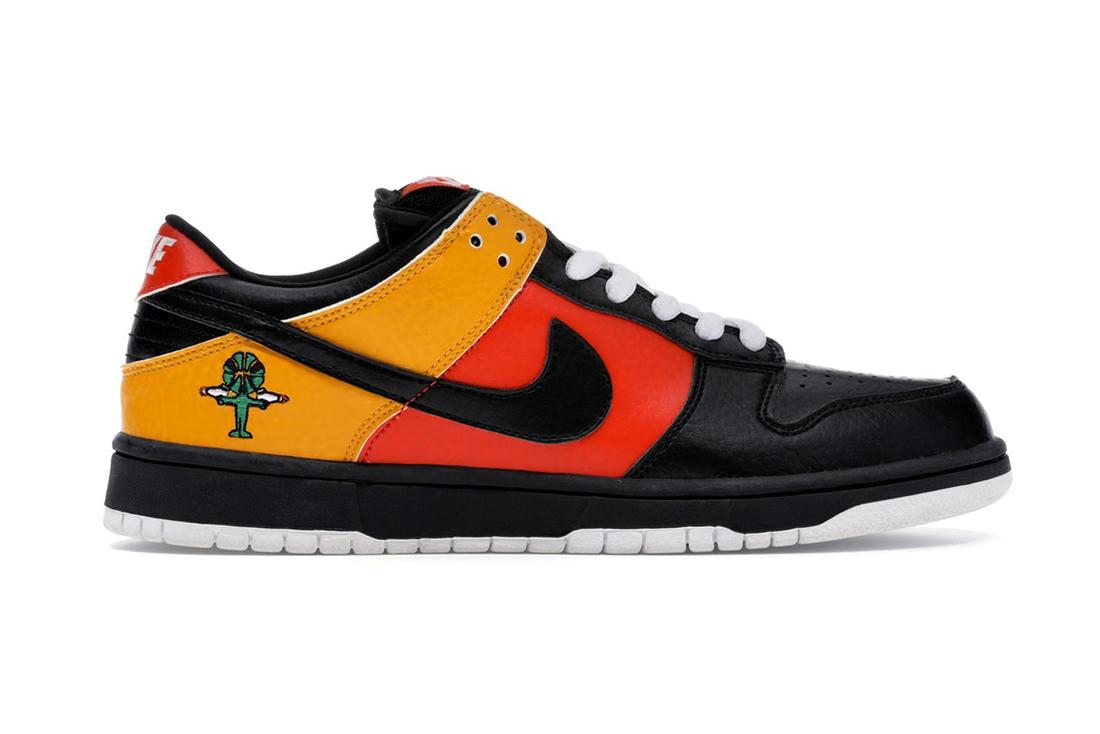 Nike Sb Dunk Low Rayguns 304292 803 Lateral