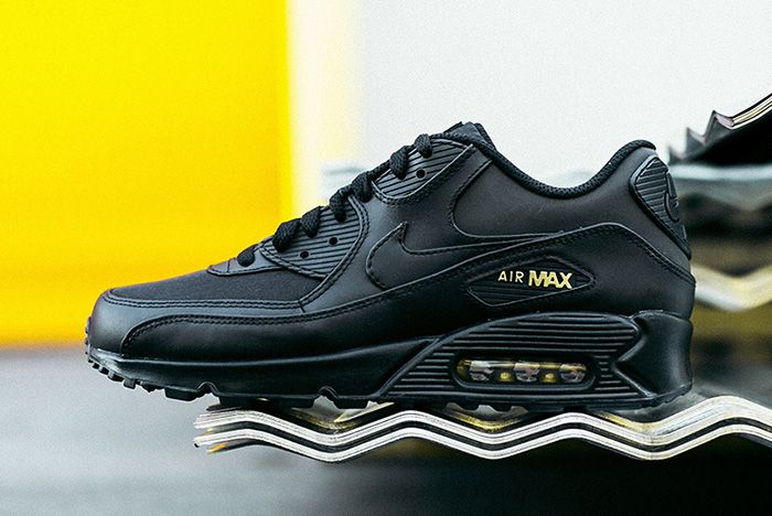 Nike Air Max 90 (Black/Gold) - Sneaker Freaker