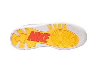 nike dunks panda footlocker