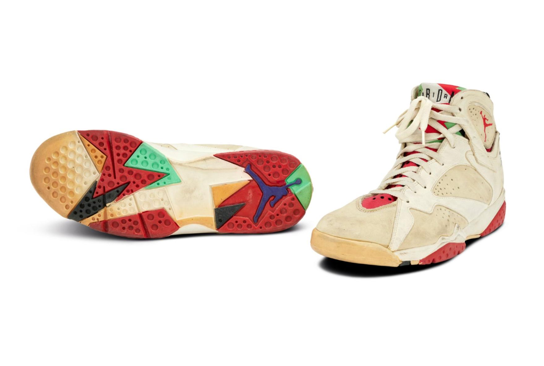 Michael Jordan Closed Eyes Free Throw Air Jordan 7 Hare 1992