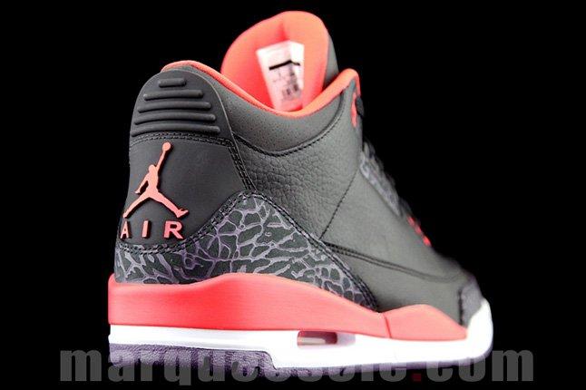 Air Jordan 3 Bright Crimsom Heel Details Heel Quater 1