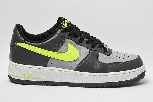 nike air force one volt